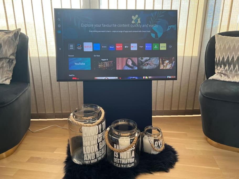 Attraktiv & Smart Funkishytte Pa Nes Strandhager. Årnes Exterior foto