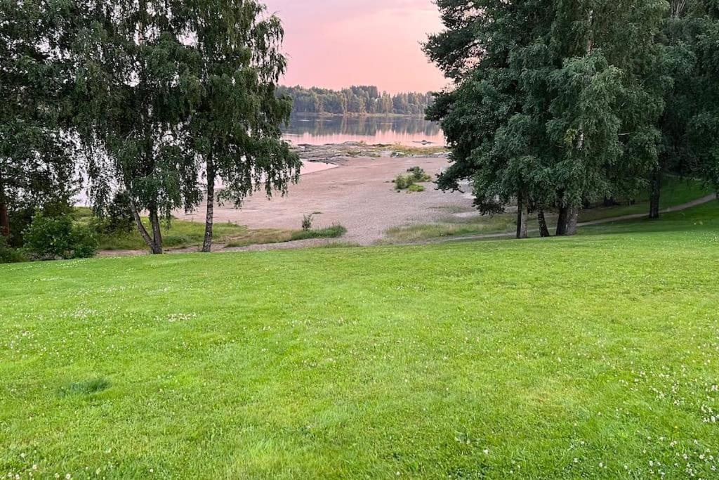 Attraktiv & Smart Funkishytte Pa Nes Strandhager. Årnes Exterior foto